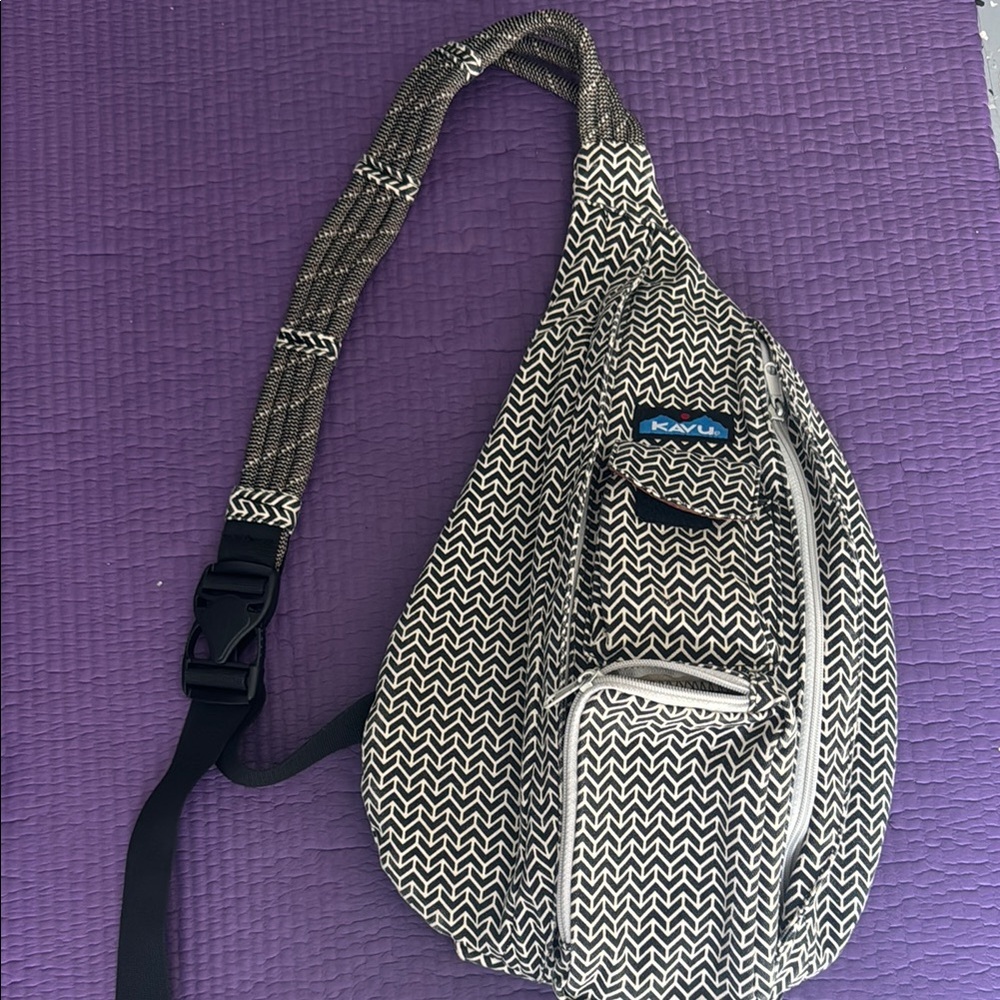 KAVU Black and White Rope Sling Bag